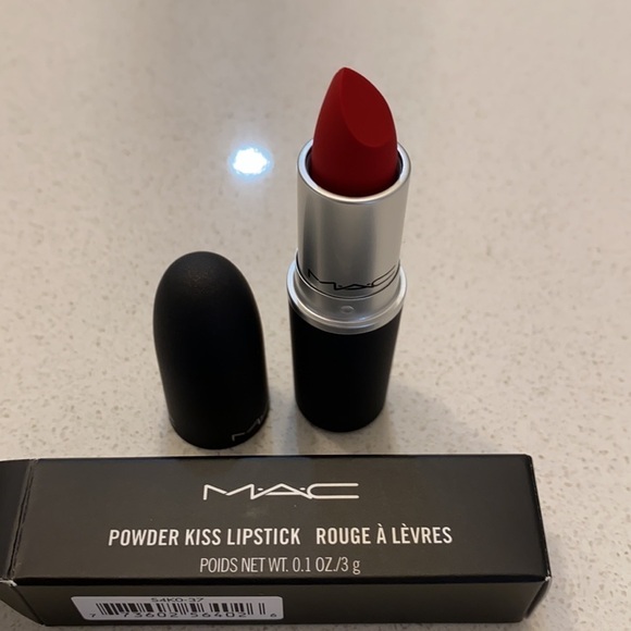 Oribe and M.A.C Red Lipstick Bundle - Picture 6 of 8